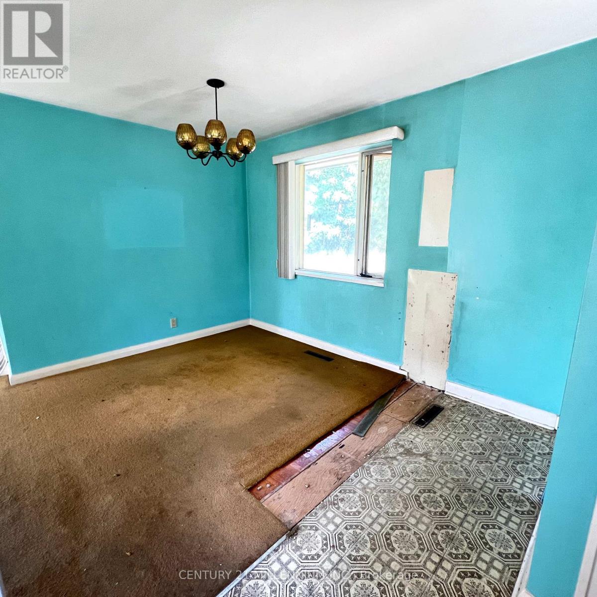 Photo 22 of 171 Cottonwood Drive, Toronto ON