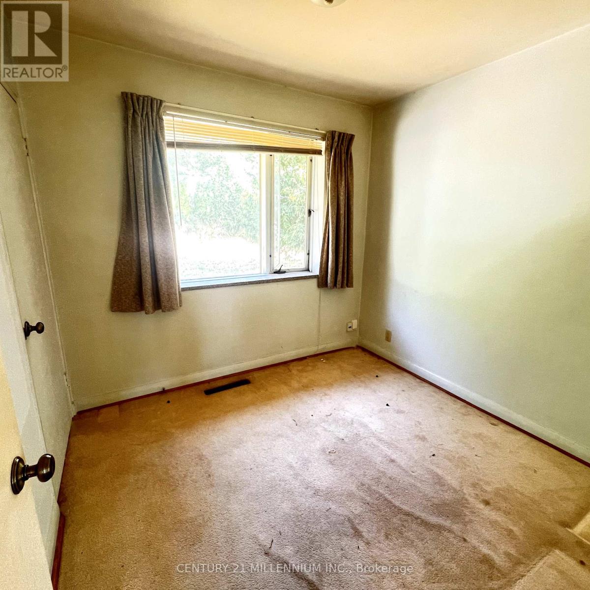 Photo 20 of 171 Cottonwood Drive, Toronto ON