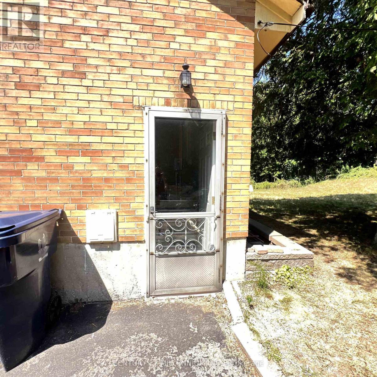 Photo 26 of 171 Cottonwood Drive, Toronto ON