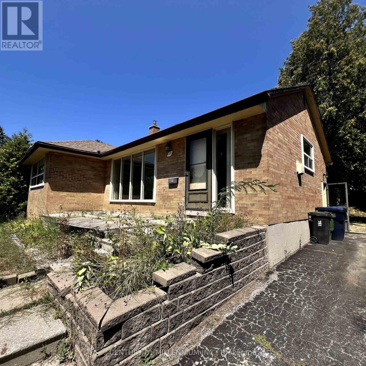 Photo 2 of 171 Cottonwood Drive, Toronto ON