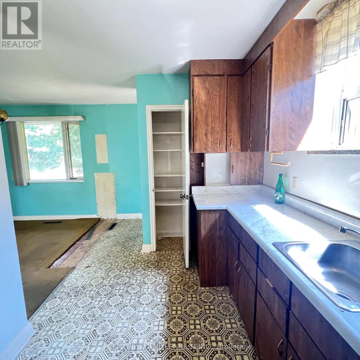 Photo 27 of 171 Cottonwood Drive, Toronto ON