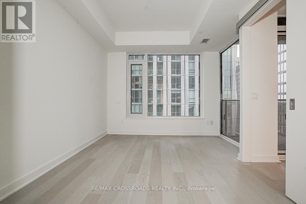 Photo 7 of 1607 11 Yorkville Avenue, Toronto ON