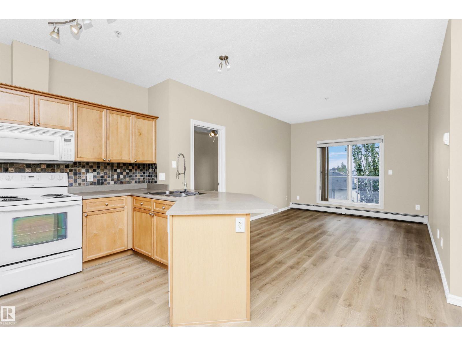 Photo 18 of 315 226 Macewan Rd Sw, Edmonton AB