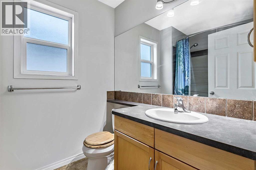Single Family House for Sale in  Everglen Rise SW Evergreen Calgary 