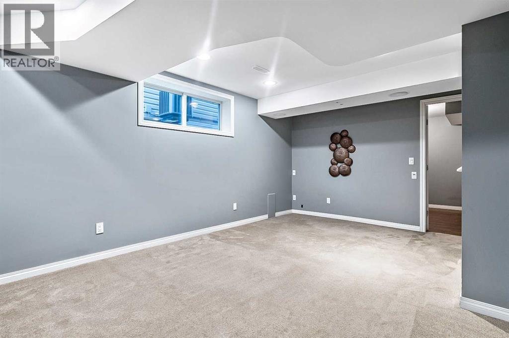 Single Family House for Sale in  Everglen Rise SW Evergreen Calgary 