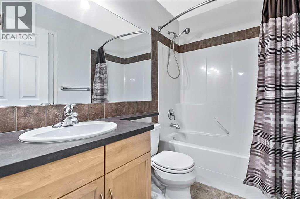 Single Family House for Sale in  Everglen Rise SW Evergreen Calgary 