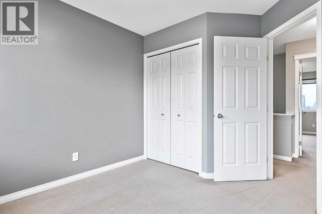 Single Family House for Sale in  Everglen Rise SW Evergreen Calgary 