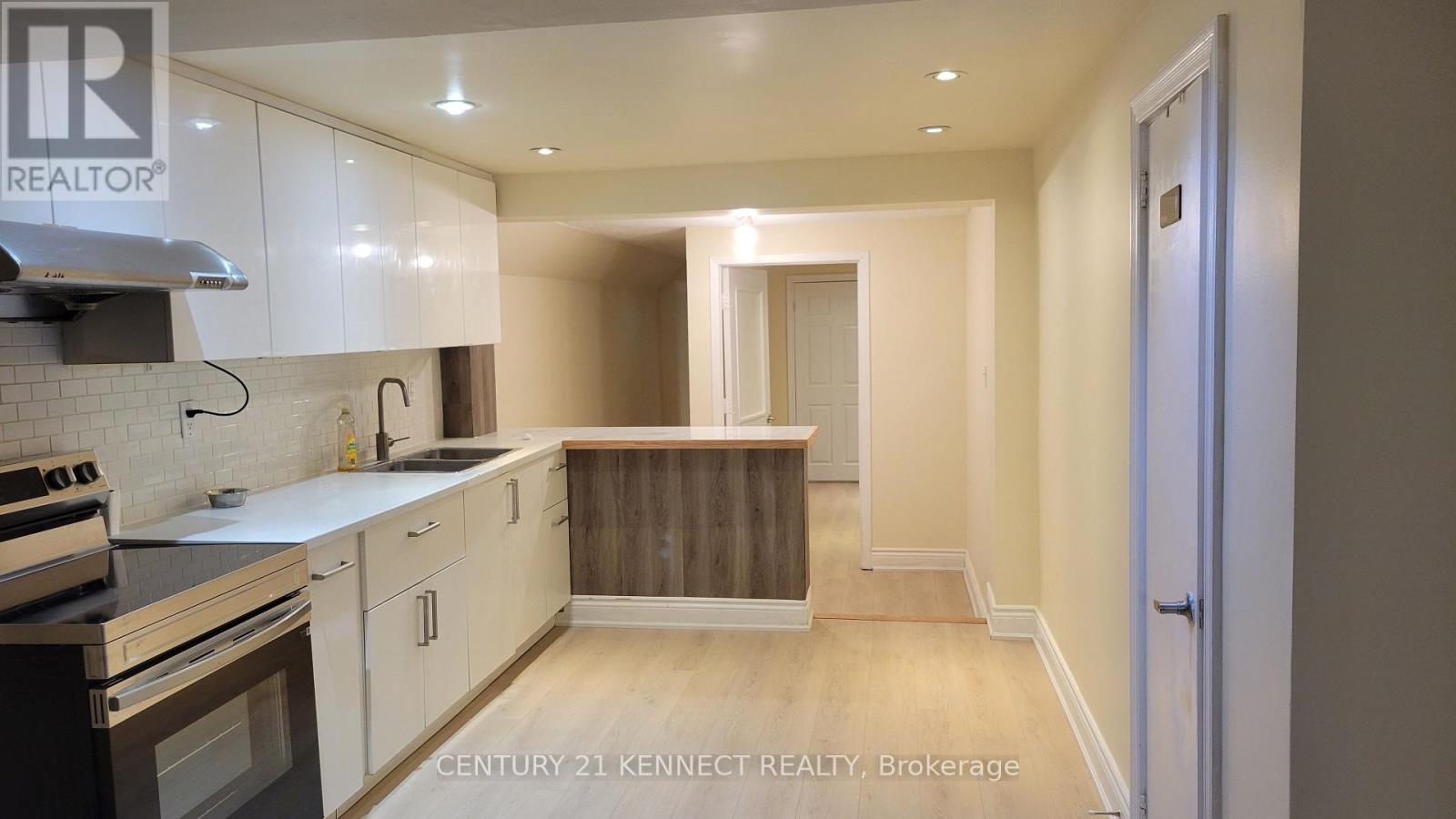 Photo 1 of Bsmt 181 Augusta Avenue, Toronto ON