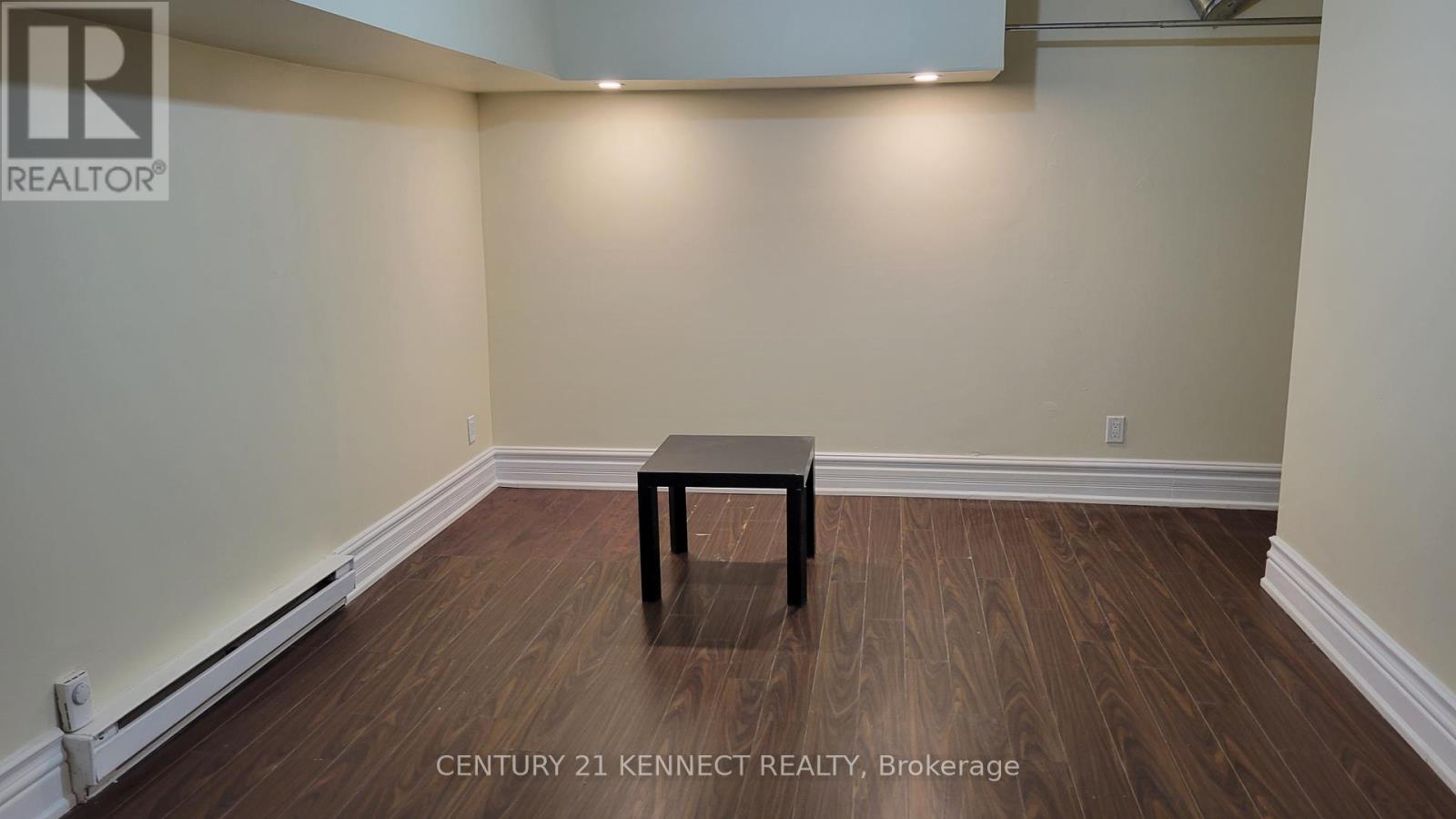 Photo 23 of Bsmt 181 Augusta Avenue, Toronto ON