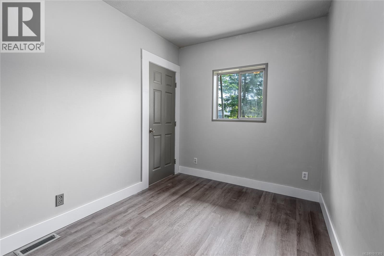 9437 MARTIN PARK DR - 23