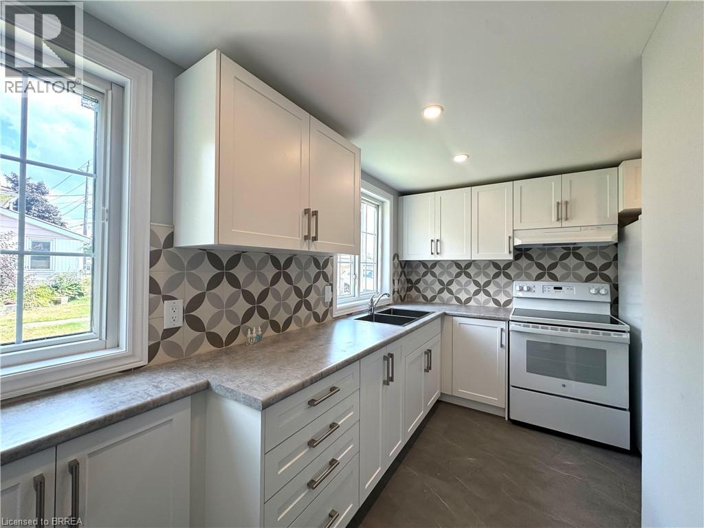 Photo 10 of 139 Terrace Hill Street, Brantford ON