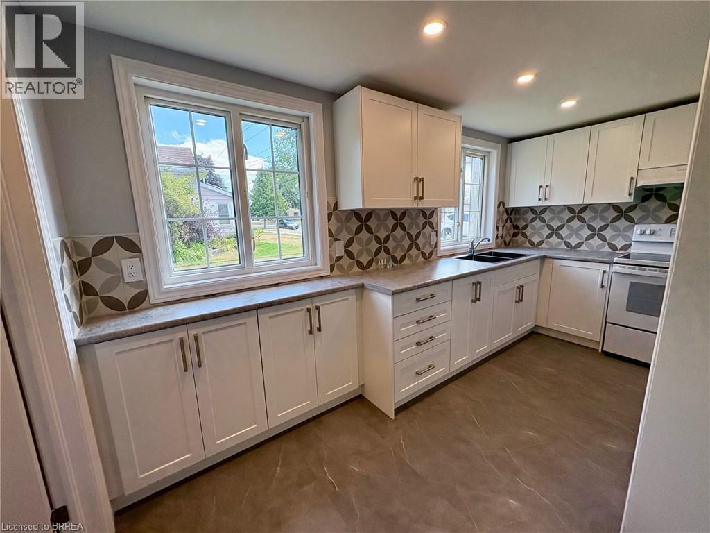 Photo 13 of 139 Terrace Hill Street, Brantford ON