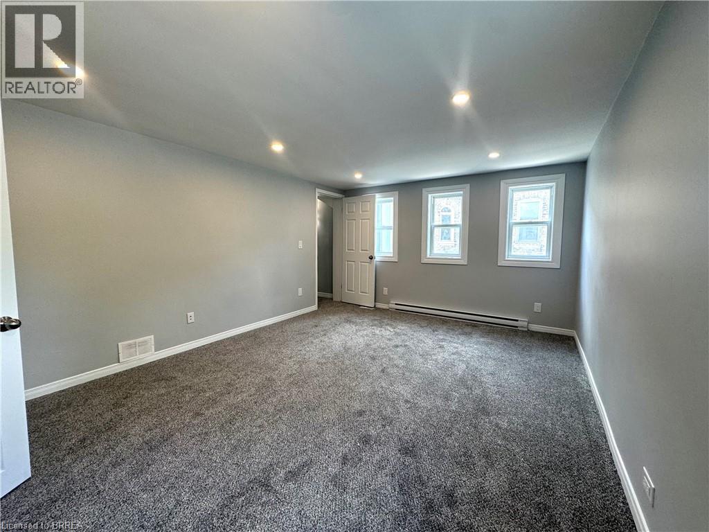 Photo 18 of 139 Terrace Hill Street, Brantford ON