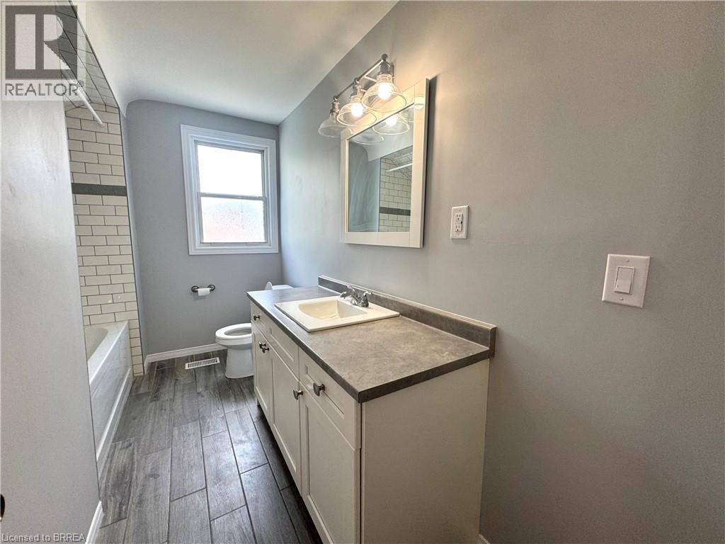 Photo 12 of 139 Terrace Hill Street, Brantford ON