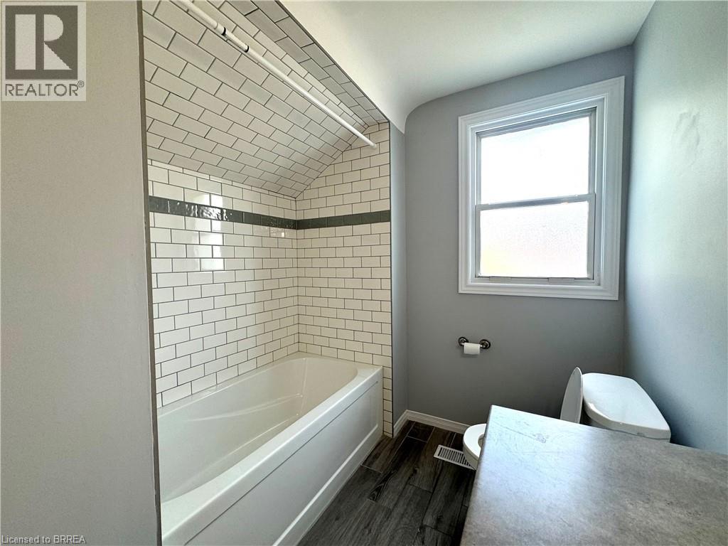 Photo 8 of 139 Terrace Hill Street, Brantford ON