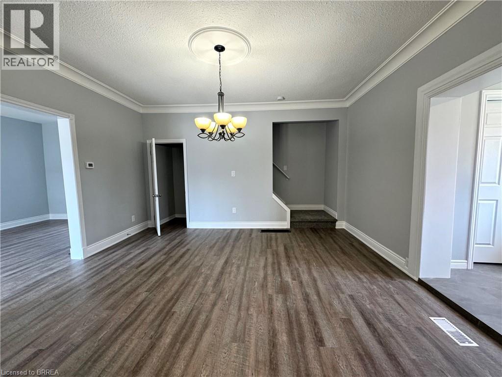 Photo 22 of 139 Terrace Hill Street, Brantford ON