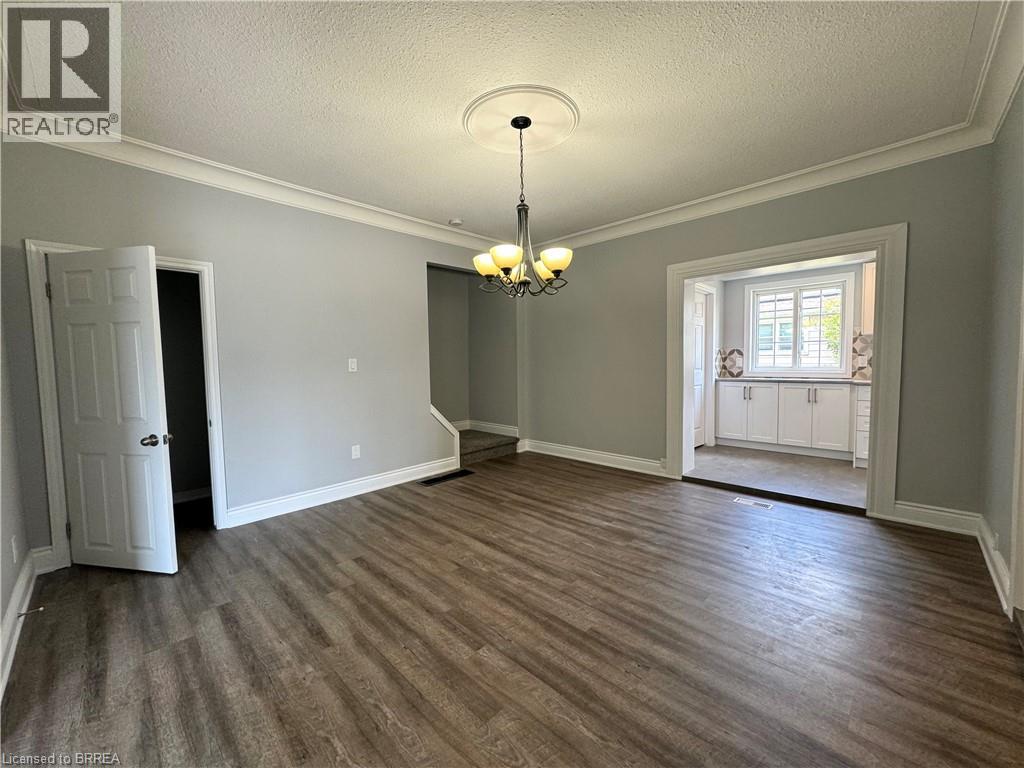 Photo 16 of 139 Terrace Hill Street, Brantford ON