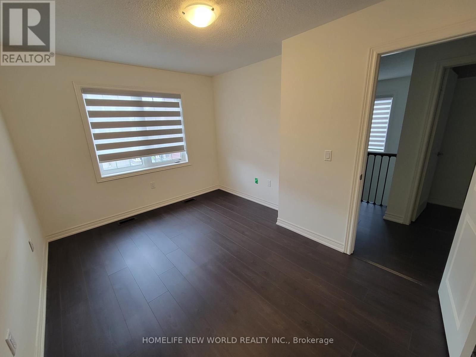 Photo 12 of 49 Willow Street, Markham ON