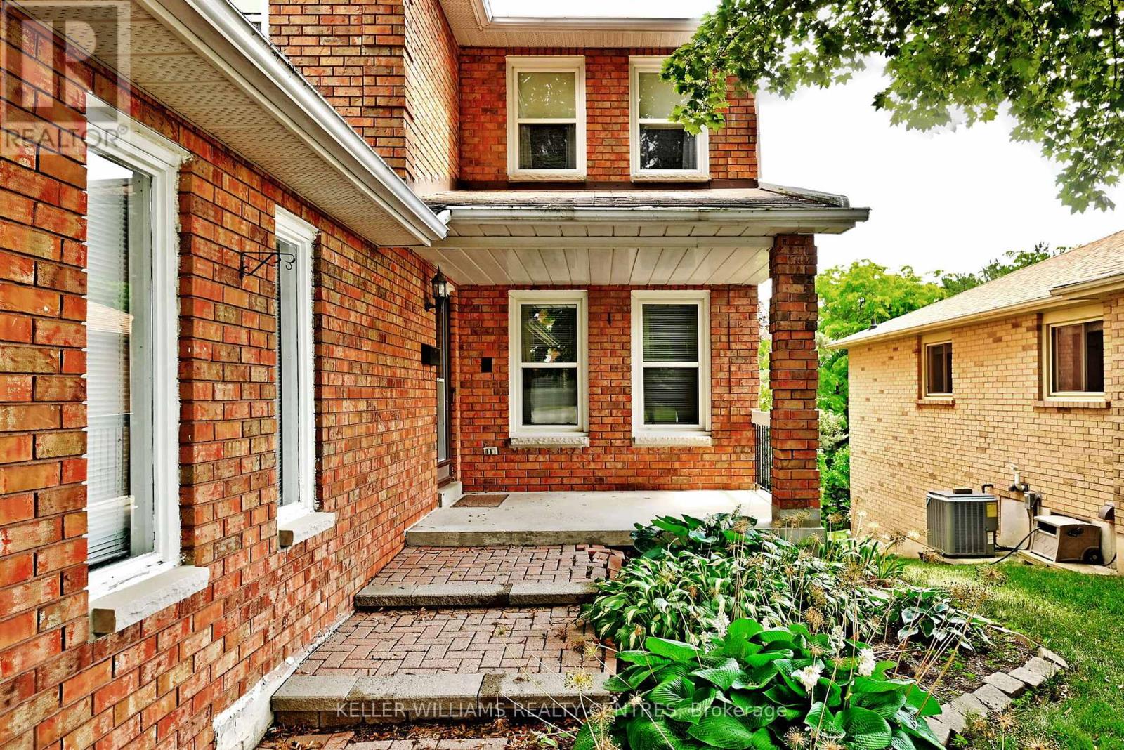 Photo 16 of 16 Lanewood Drive, Aurora ON