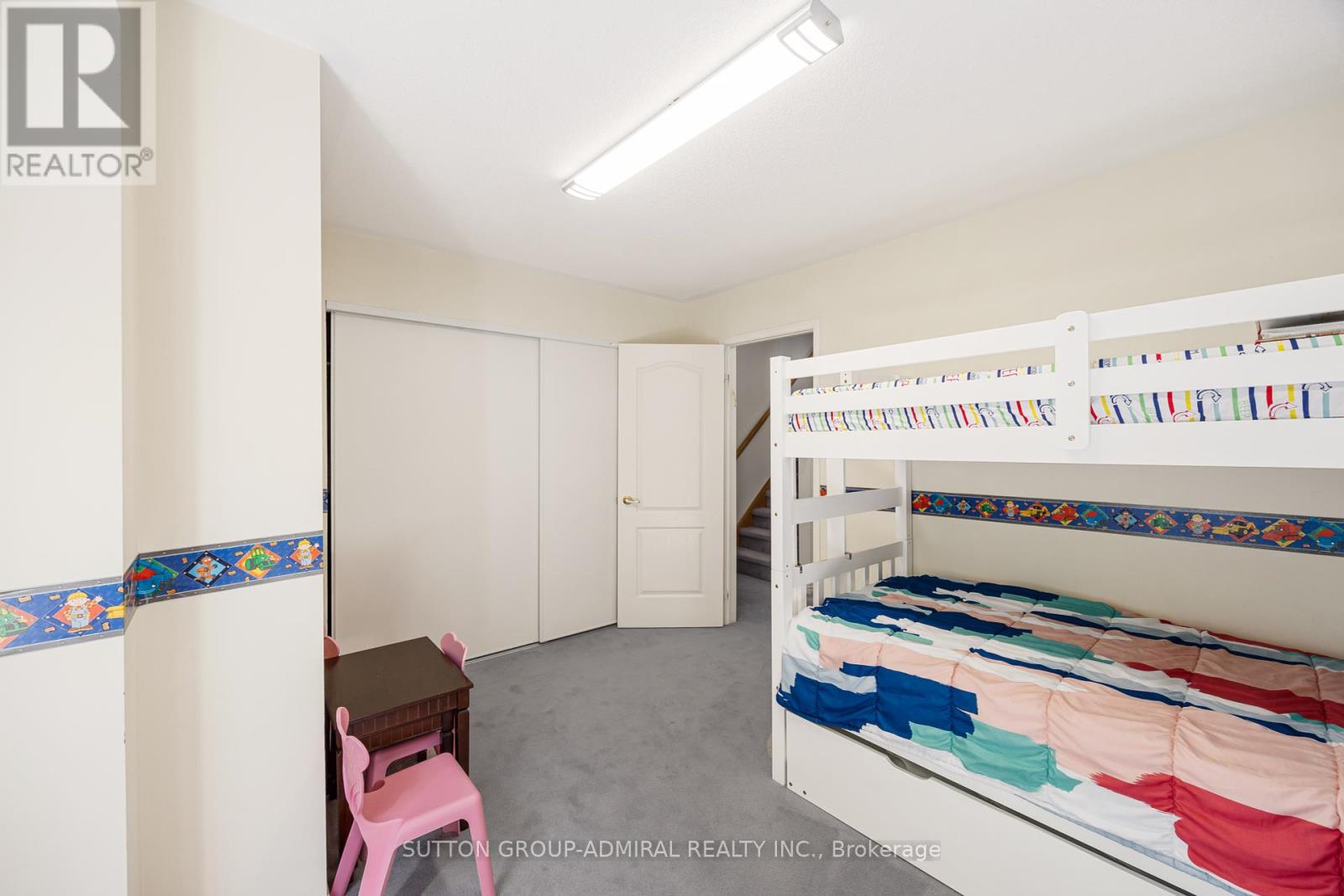 Photo 2 of 67 735 New Westminster Drive, Vaughan ON