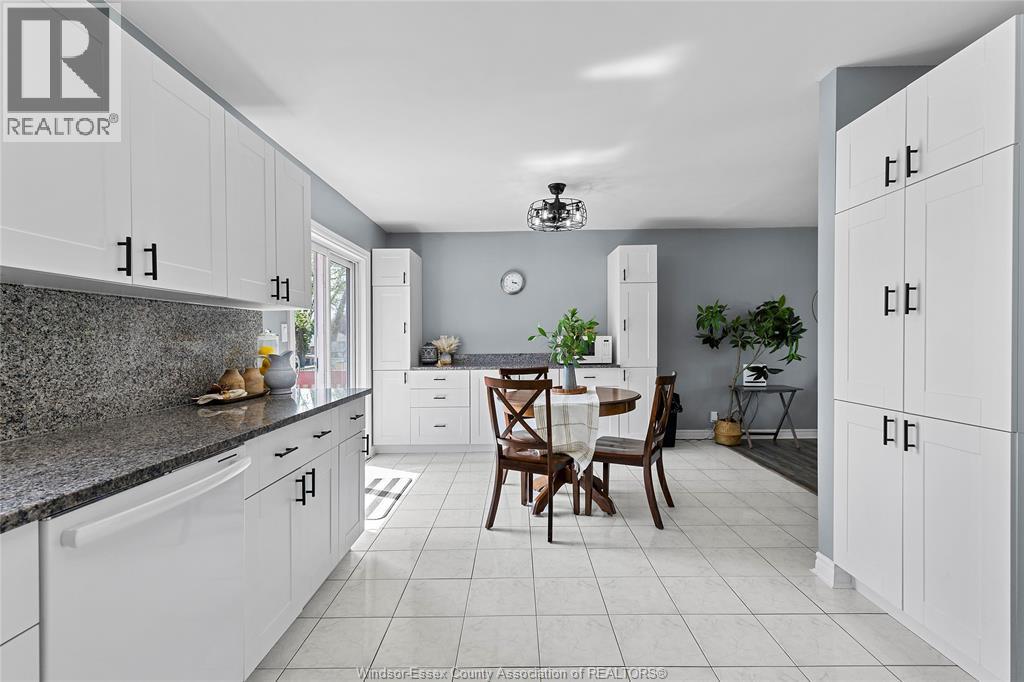 Photo 25 of 148 Riverview, Lasalle ON