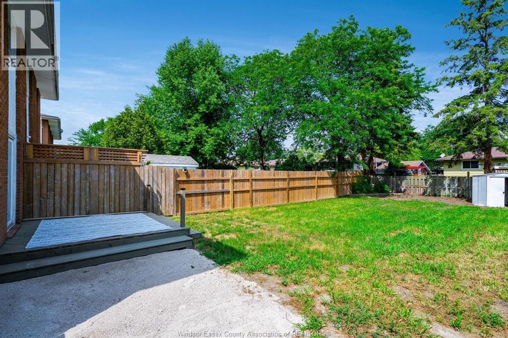 Photo 30 of 9388 Ryerson, Windsor ON