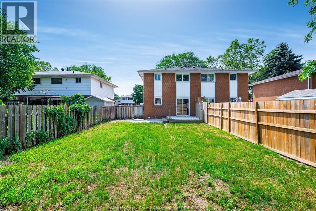 Photo 16 of 9388 Ryerson, Windsor ON
