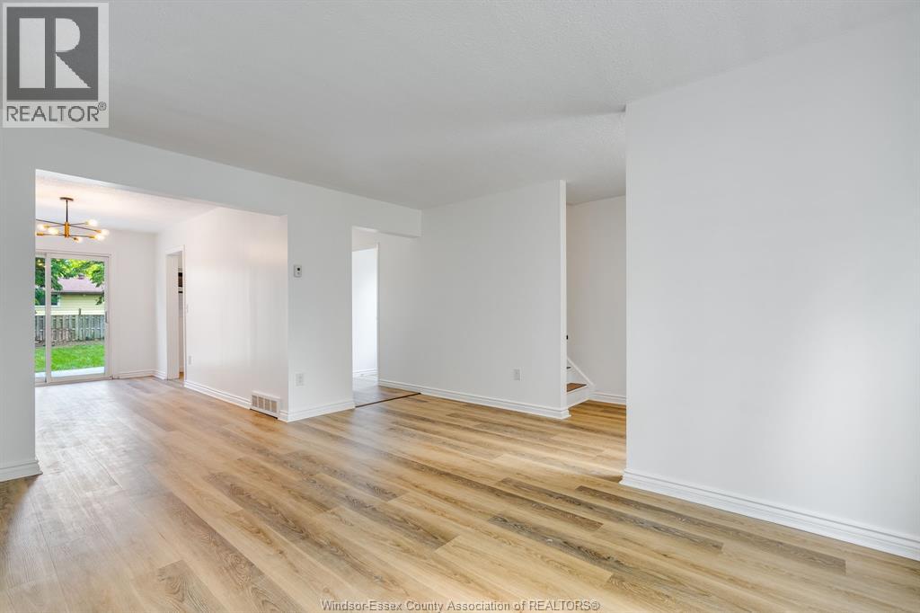 Photo 12 of 9388 Ryerson, Windsor ON