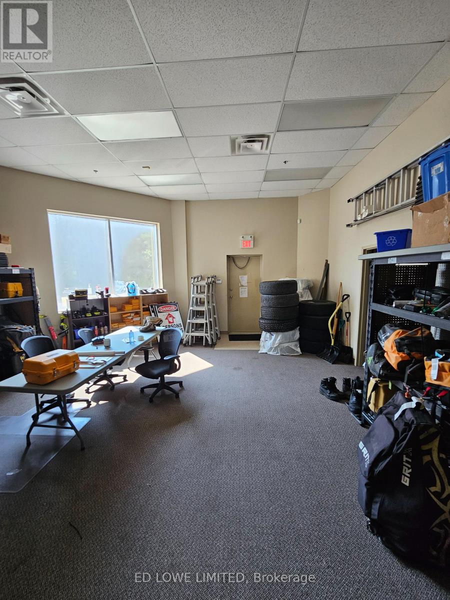 Photo 11 of 10 102 Commerce Park Drive, Barrie ON