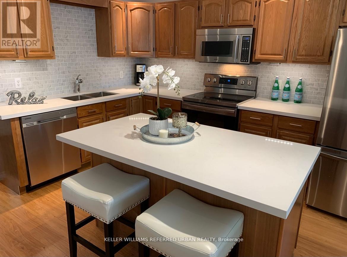 Photo 7 of 1833 Tiny Beaches Road S, Tiny ON