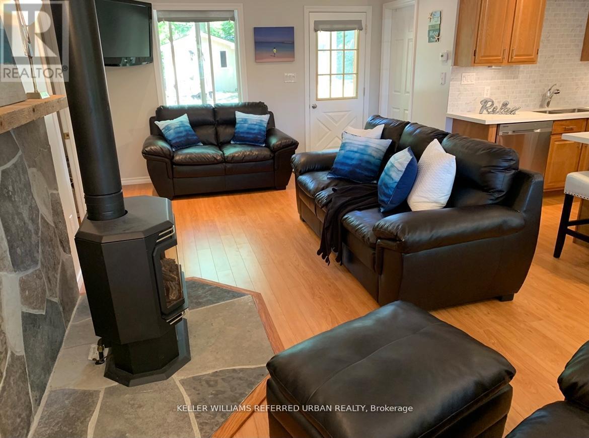 Photo 17 of 1833 Tiny Beaches Road S, Tiny ON