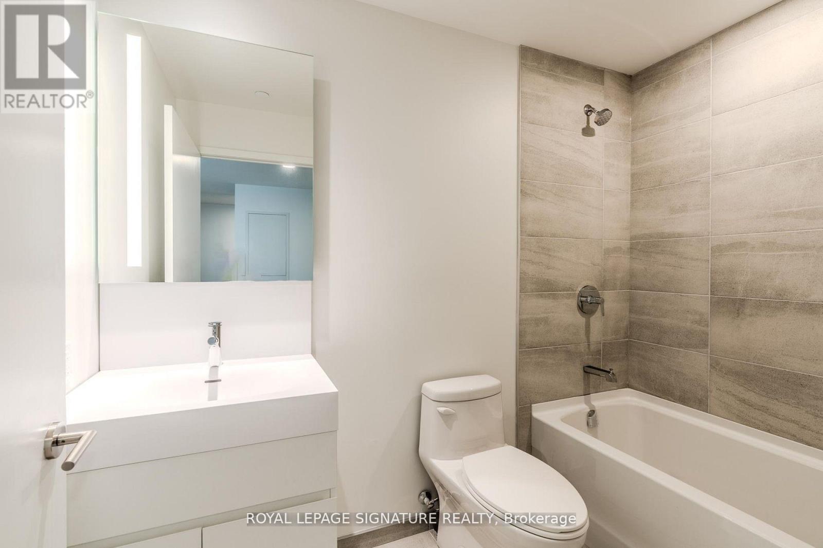 Photo 13 of 801 39 Mary St Street, Barrie ON