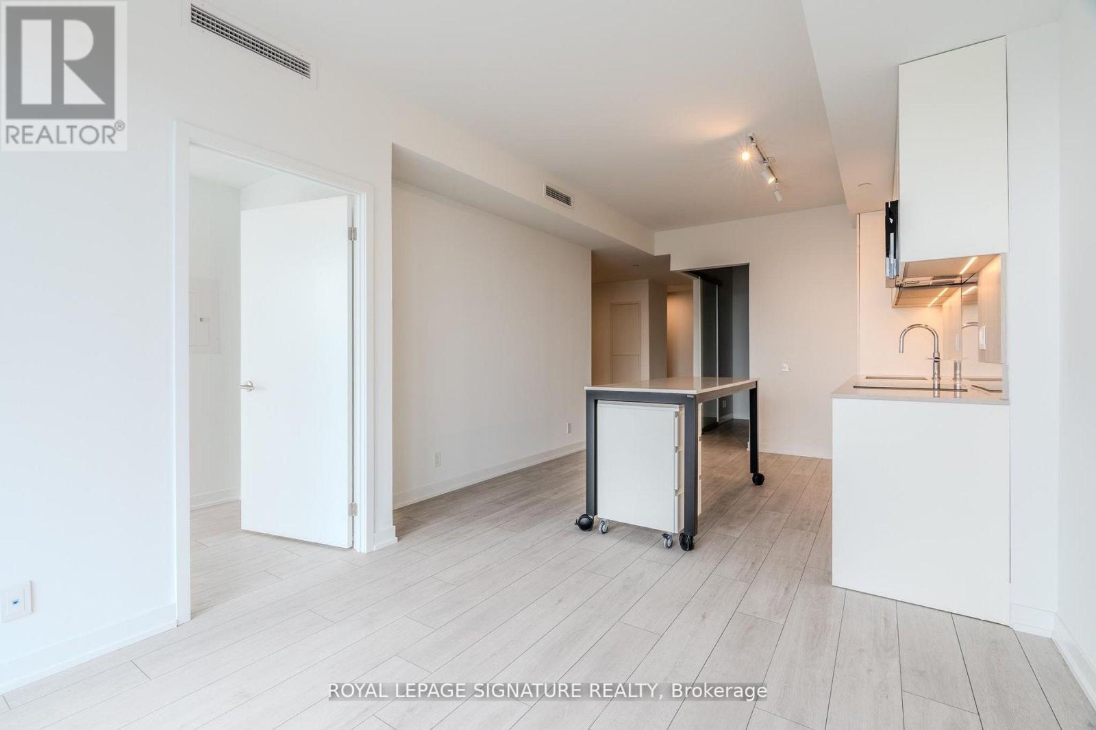 Photo 5 of 801 39 Mary St Street, Barrie ON