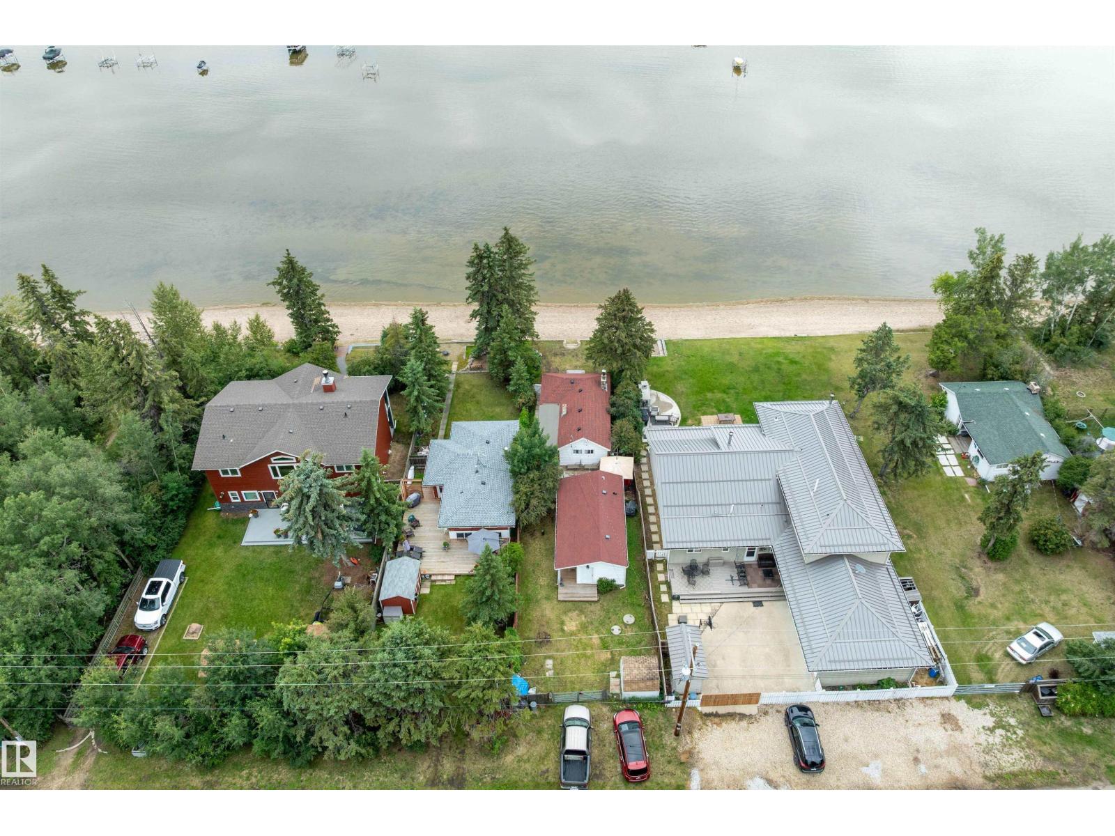 Photo 17 of 419 1st Av, Rural Wetaskiwin County AB