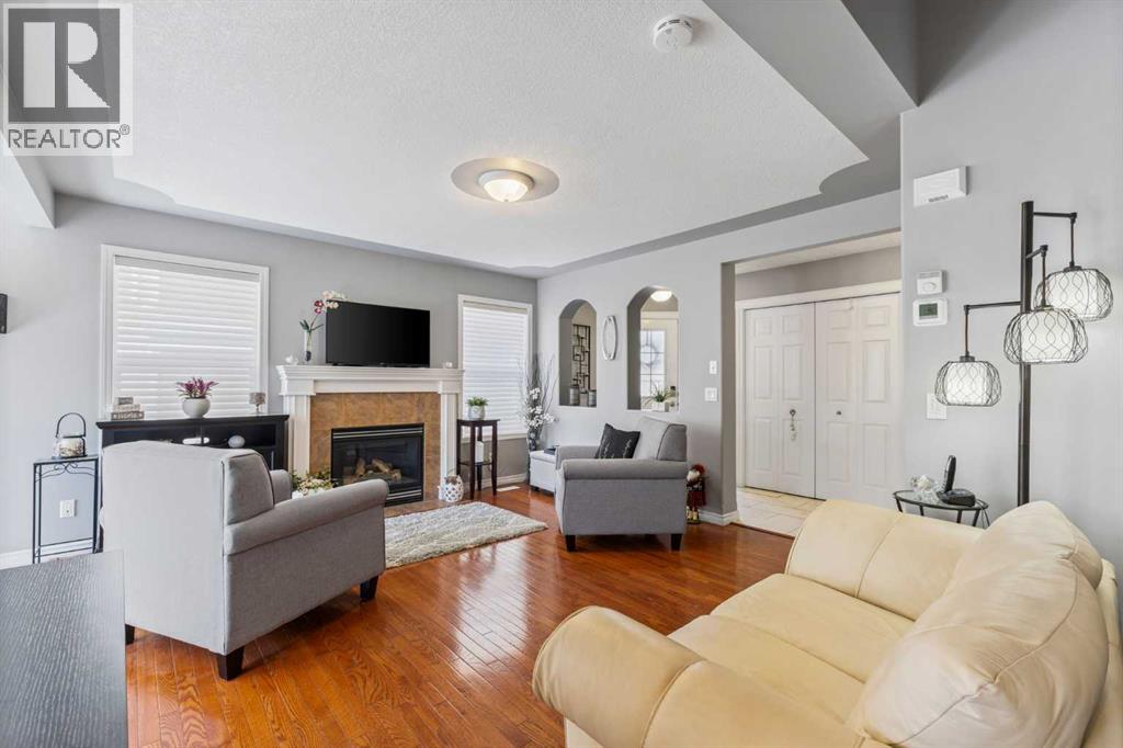Single Family House for Sale in  Royal Birch Mount NW Royal Oak Calgary 