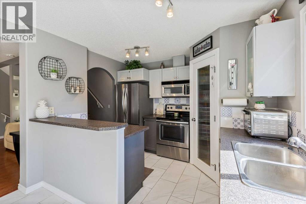 Single Family House for Sale in  Royal Birch Mount NW Royal Oak Calgary 