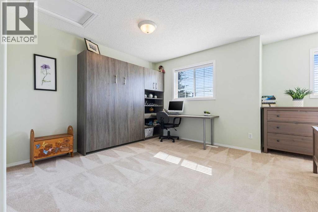 Single Family House for Sale in  Royal Birch Mount NW Royal Oak Calgary 