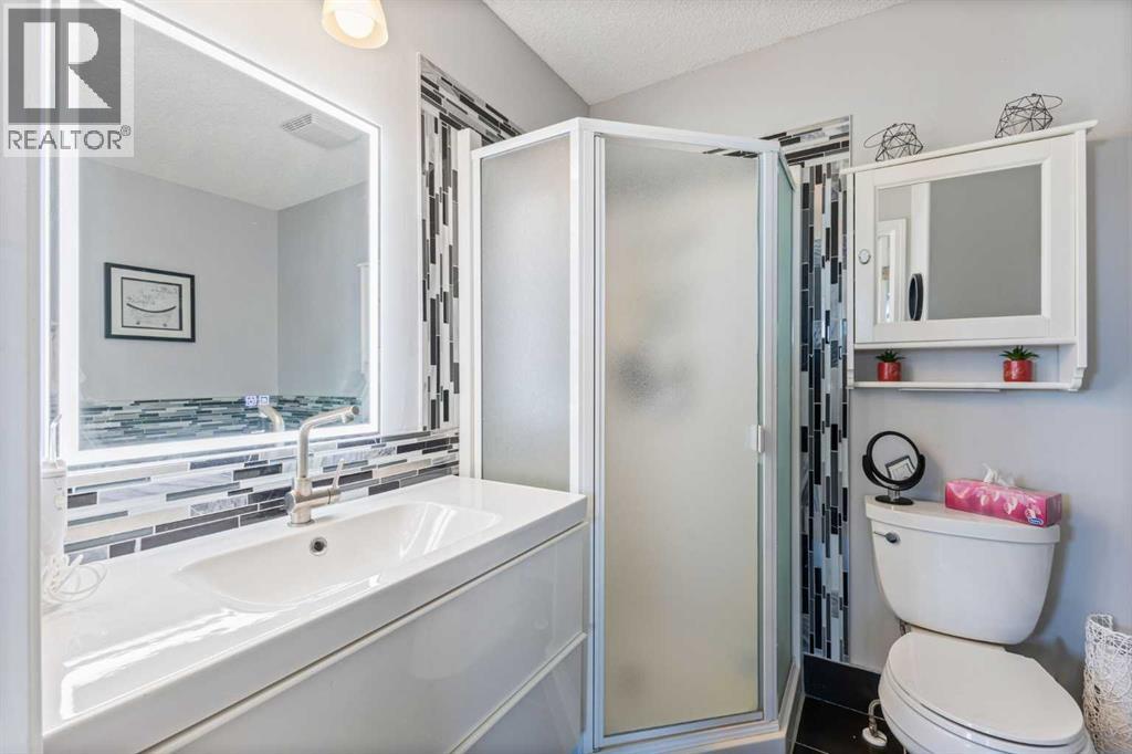 Single Family House for Sale in  Royal Birch Mount NW Royal Oak Calgary 