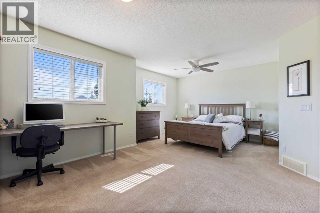 Single Family House for Sale in  Royal Birch Mount NW Royal Oak Calgary 