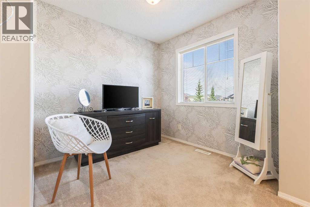 Single Family House for Sale in  Royal Birch Mount NW Royal Oak Calgary 
