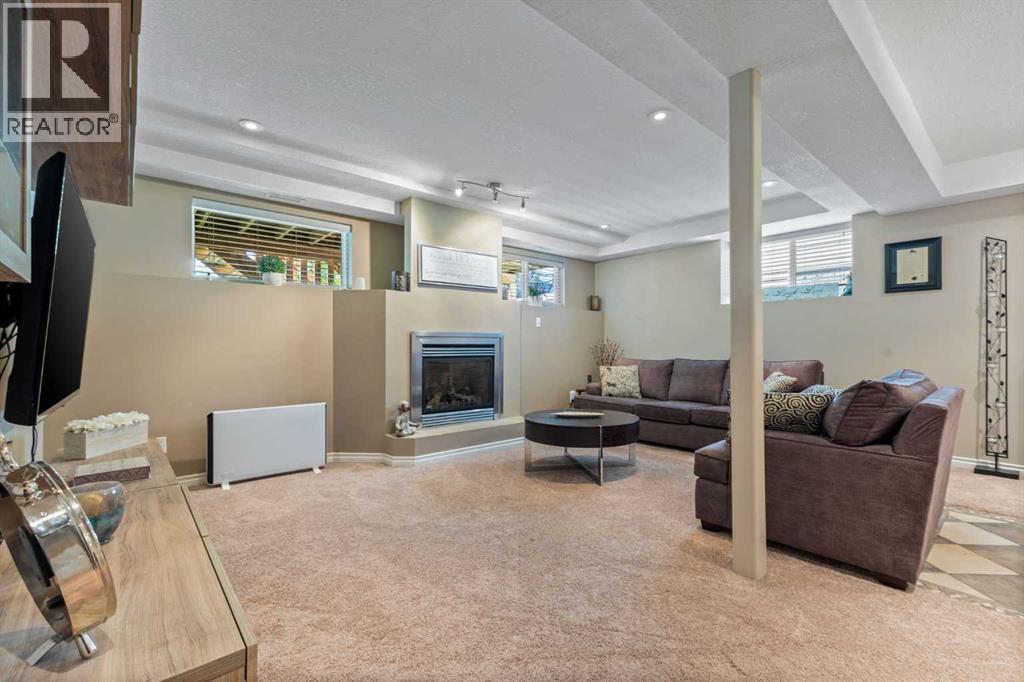 Single Family House for Sale in  Royal Birch Mount NW Royal Oak Calgary 