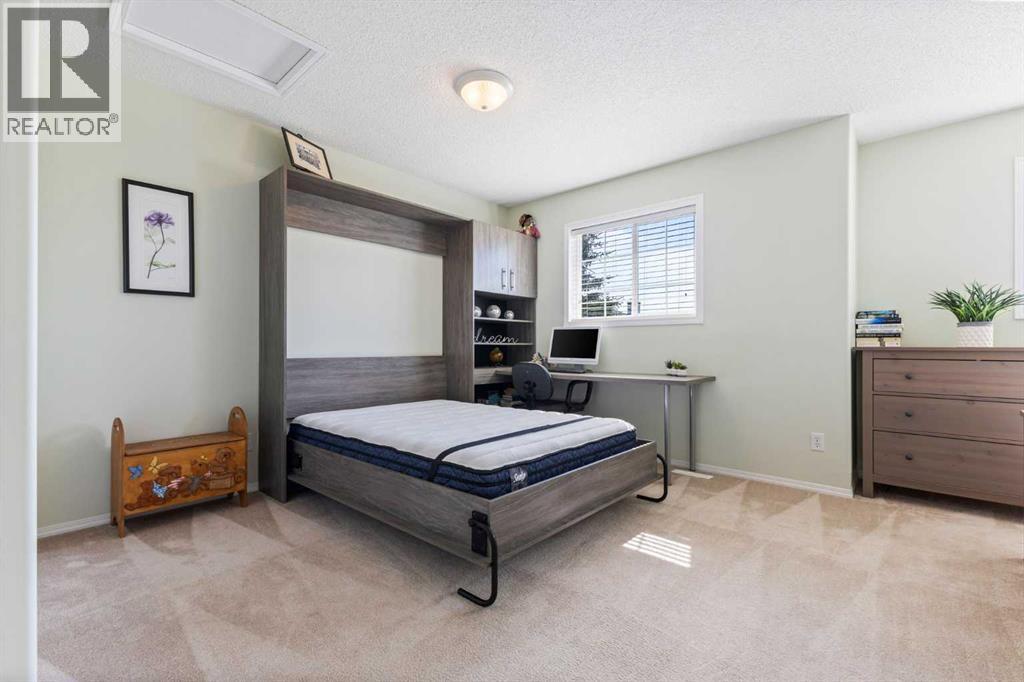 Single Family House for Sale in  Royal Birch Mount NW Royal Oak Calgary 