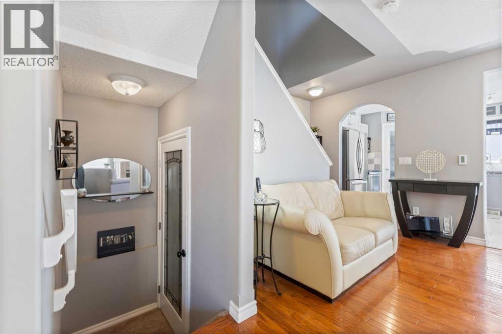 Single Family House for Sale in  Royal Birch Mount NW Royal Oak Calgary 