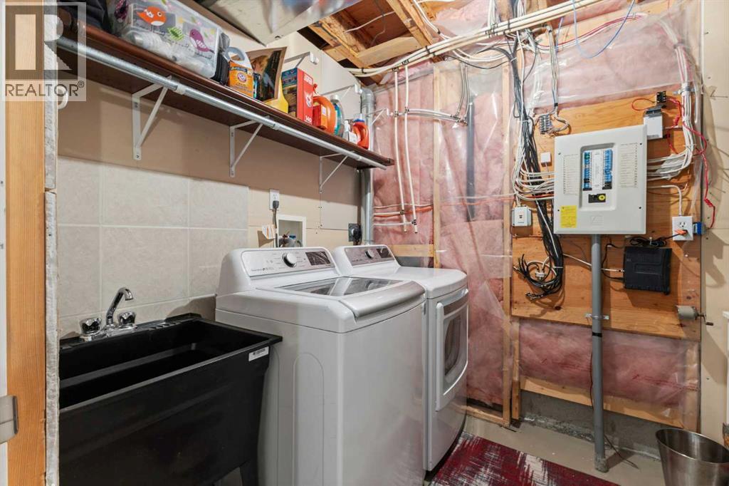 Single Family House for Sale in  Royal Birch Mount NW Royal Oak Calgary 