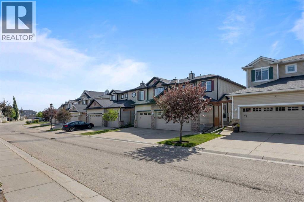 Single Family House for Sale in  Royal Birch Mount NW Royal Oak Calgary 