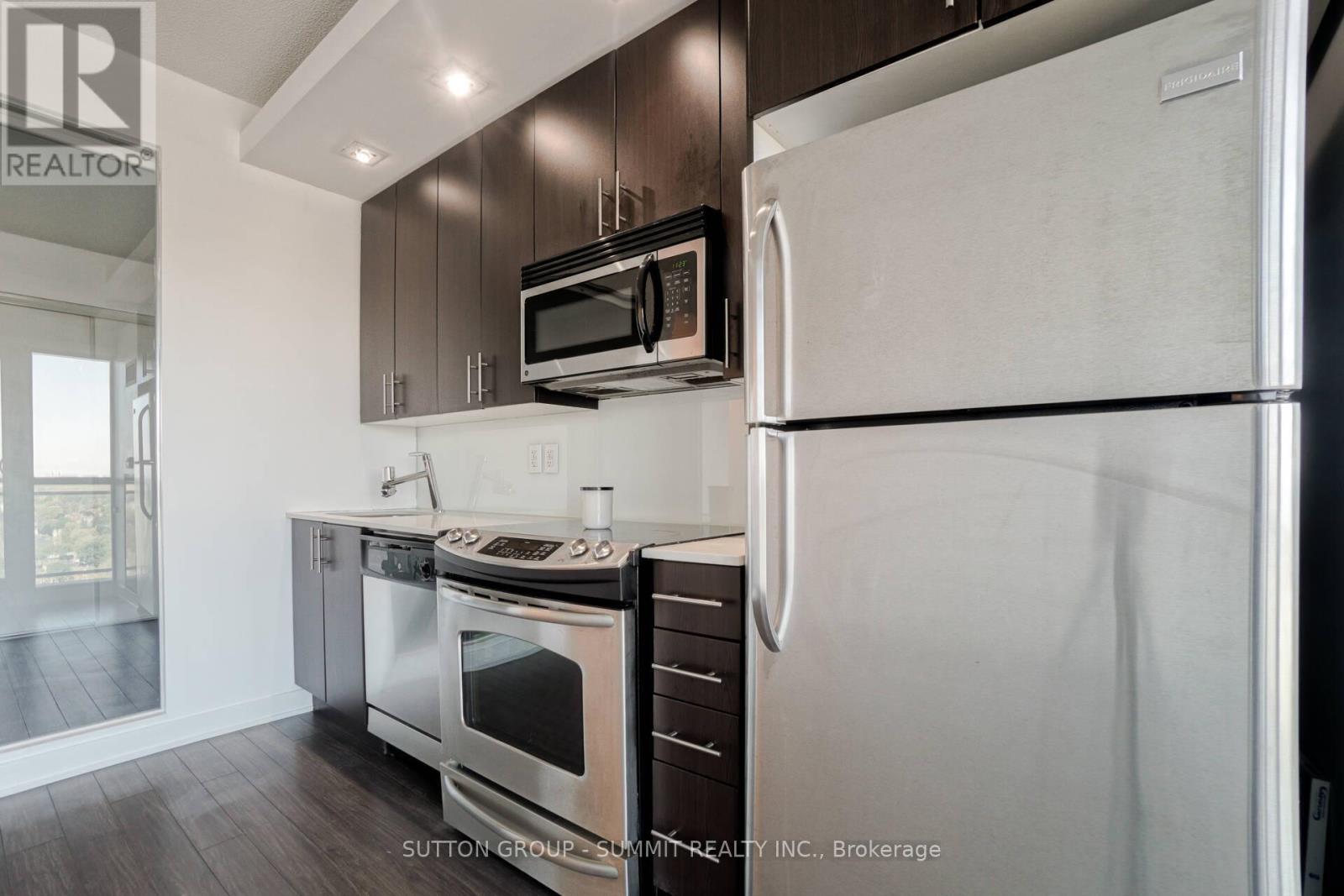 Photo 12 of 2822 165 Legion Road N, Toronto ON