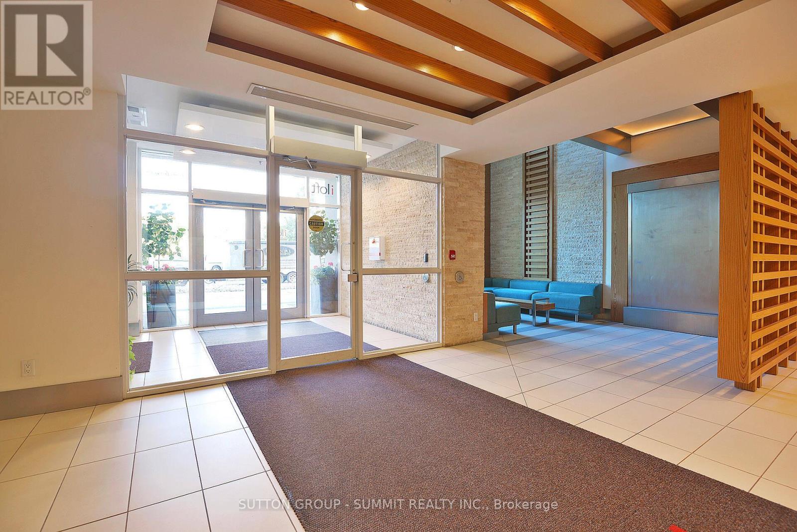 Photo 3 of 2822 165 Legion Road N, Toronto ON