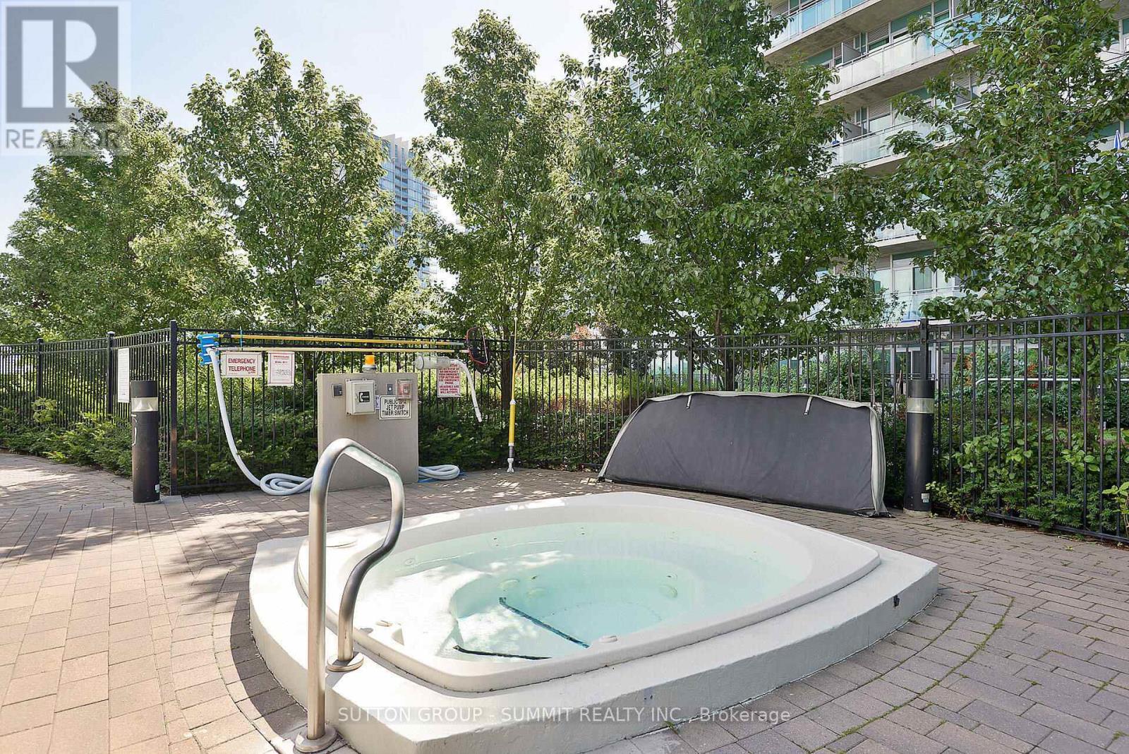 Photo 34 of 2822 165 Legion Road N, Toronto ON