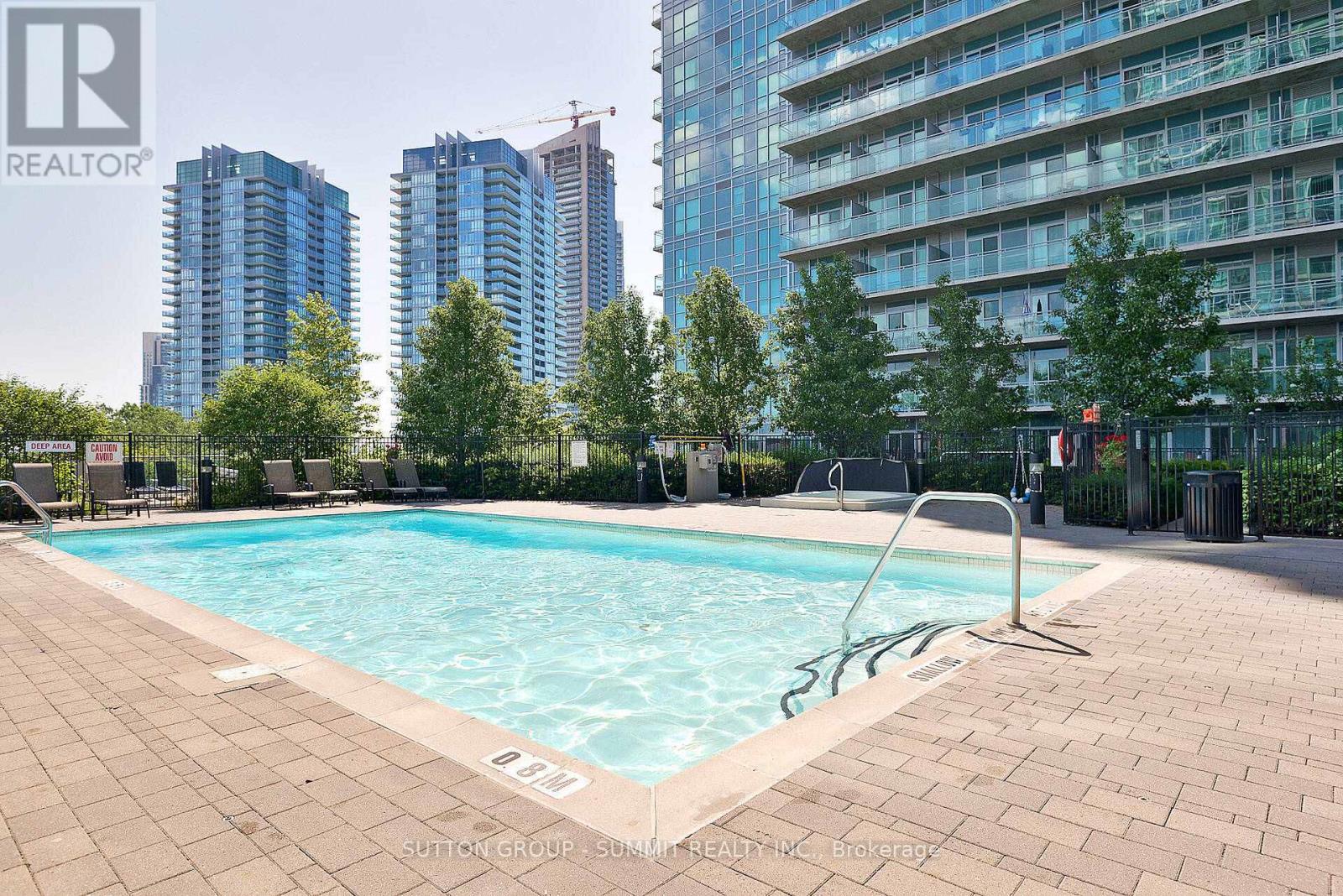 Photo 35 of 2822 165 Legion Road N, Toronto ON