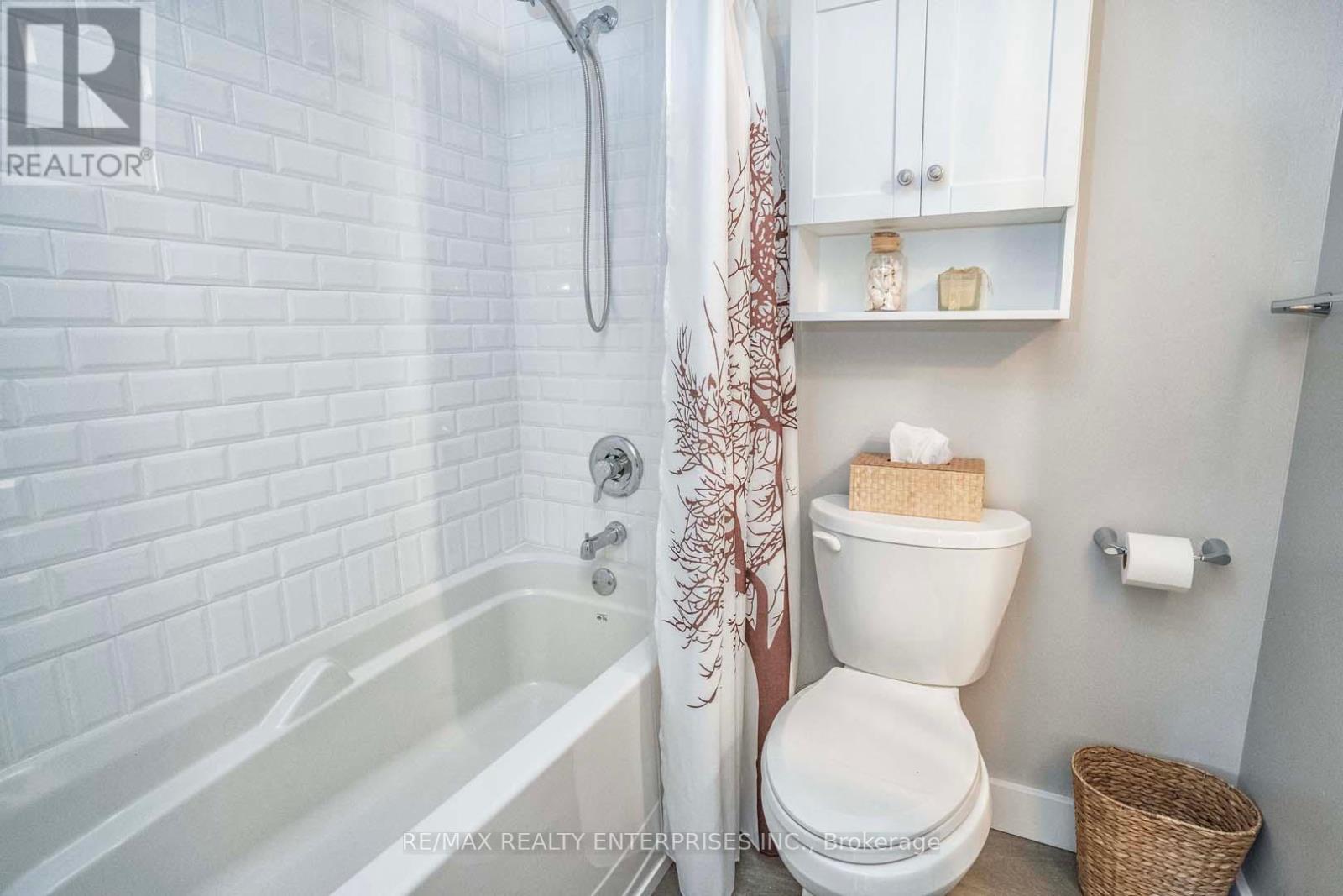 Photo 14 of 405 1110 Walden Circle, Mississauga ON